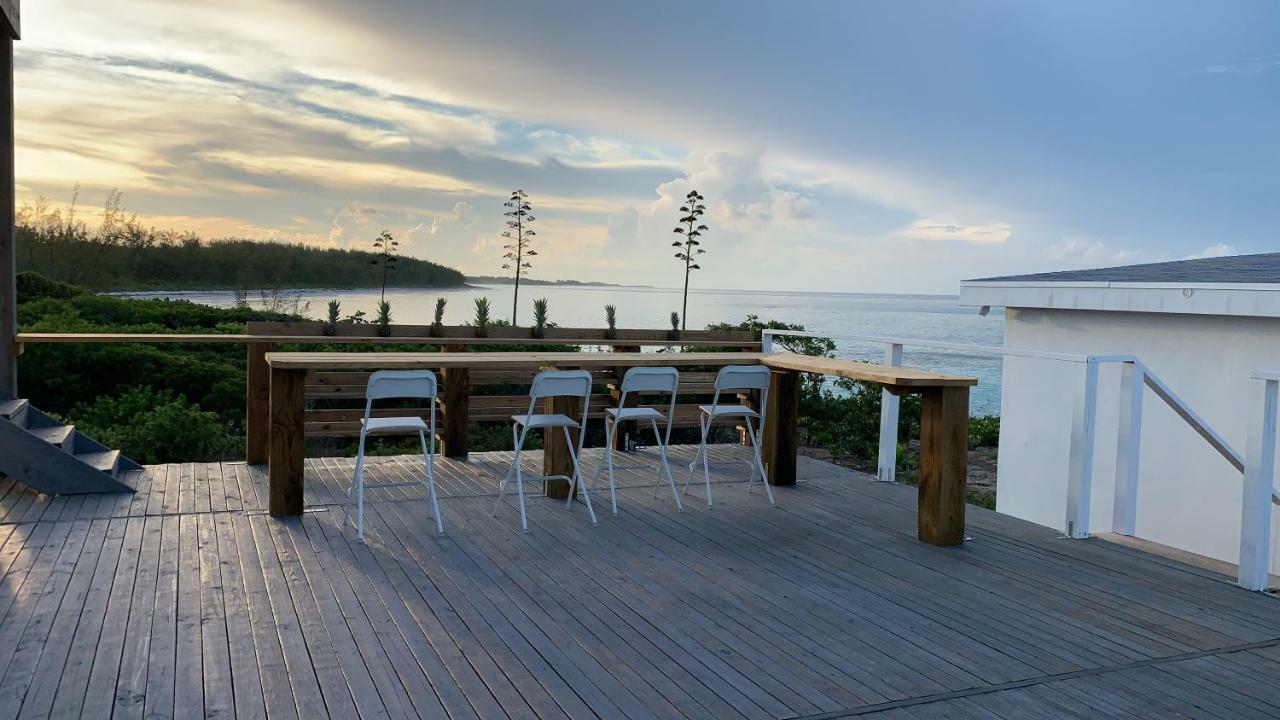 Mika'S Resort Governor's Harbour Eksteriør billede